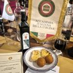 polpettine all'orientale; la fettunta con olio novo