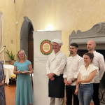 Consegna degli omaggi agli chef